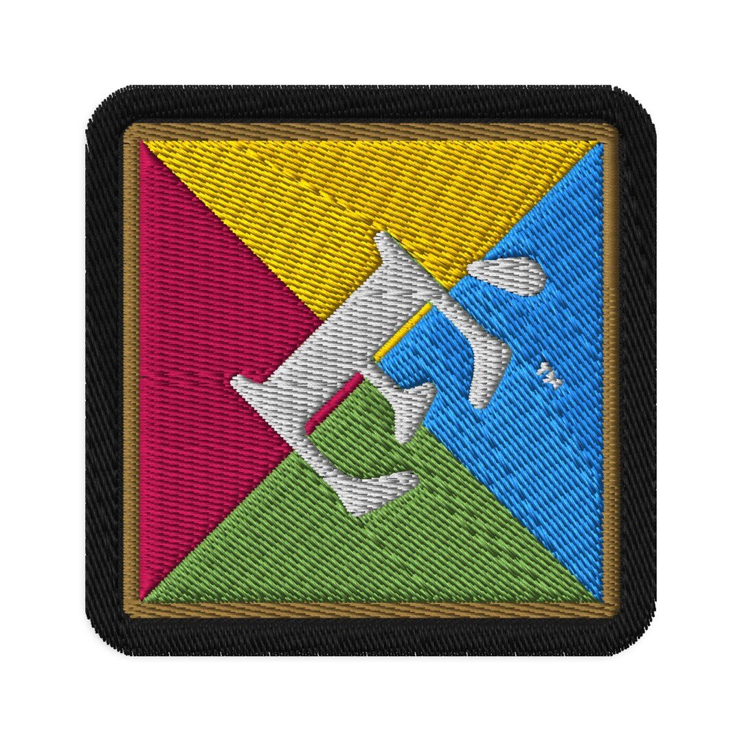 Embroidered iron-on patch of the Enfiaré diamond emblem, four quadrants in the house colors.